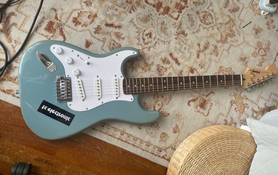 Squier Bullet Stratocaster - Electric Guitar