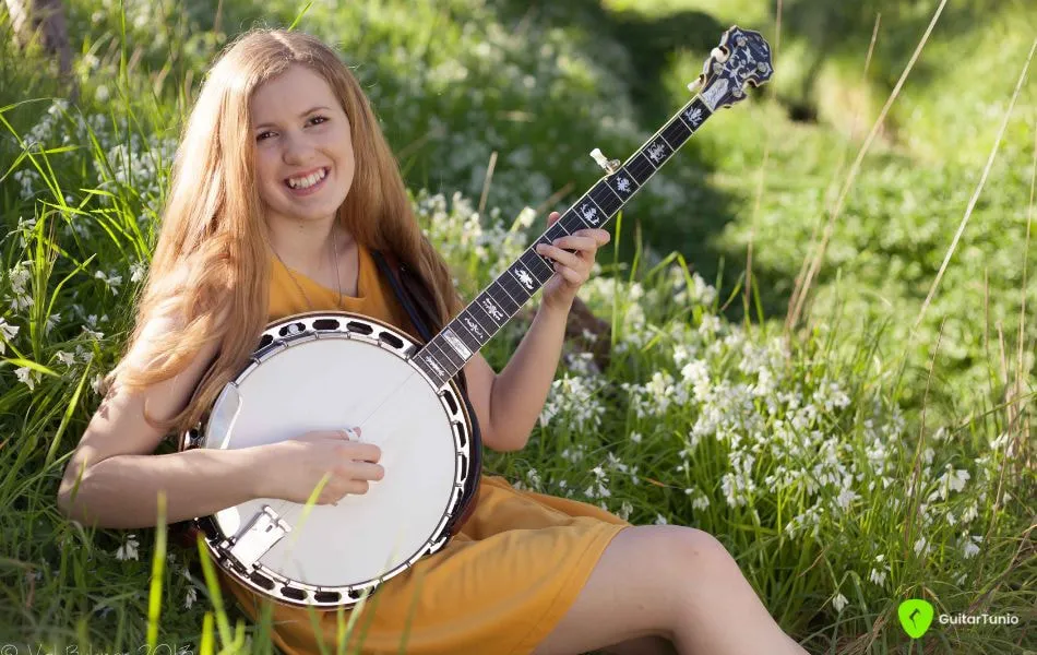 Advanced A Minor Banjo Chord